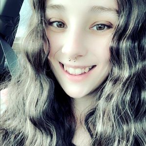 Meet your Posher, Savanah